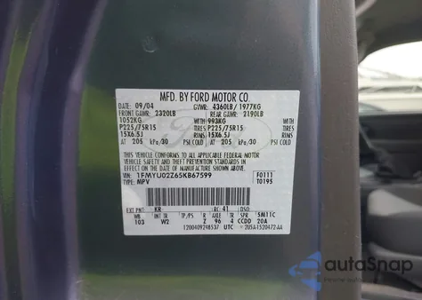 2005 Ford Escape Xls z USA, uszkodzony, nr VIN 1FMYU02Z65KB67599